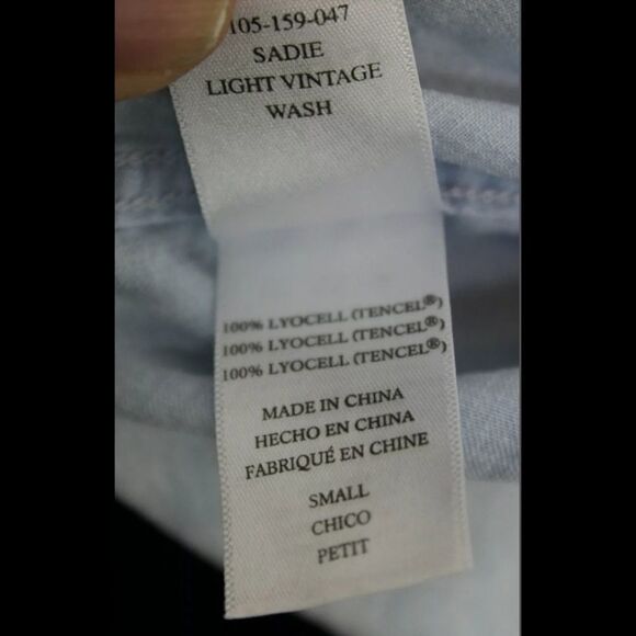 Rails Sadie Cold-Shoulder Chambray Button Down Shi - Picture 3 of 8